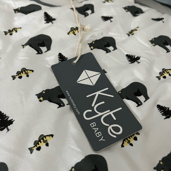 NEW with tags Kyte BABY creek bear 🐻 sleep sack TOG 2.5 18-36 months RETIRED - Picture 2 of 9